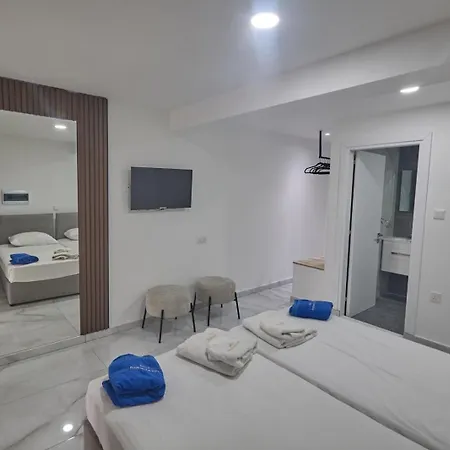 Gold Emerging Ltd 5 *