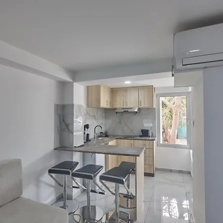 Apartment Gold Emerging Ltd 5 *