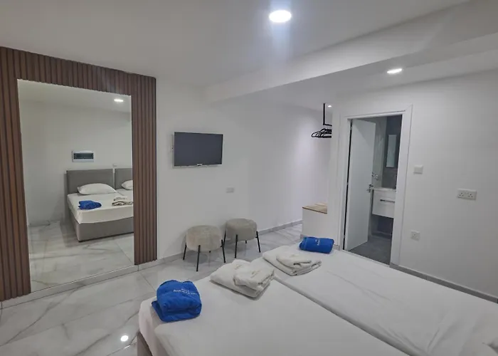 Gold Emerging Ltd 5 *